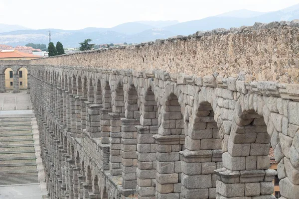 Acueducto Romano Ciudad Segovia España Monumento Emblemático Esa Localidad Día —  Fotos de Stock