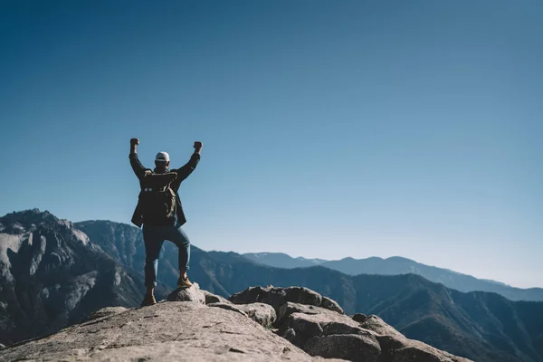 Freedom Concept Male Explorer Excited Getting Mountain Top Achievement Hiking — Stock Photo, Image