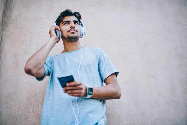 Cheerful Hipster Guy Modern Headphone Listening New Song Internet Radio — Stock Photo, Image