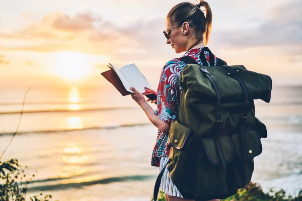 Back View Image Young Positive Female Tourist Sunglasses Reading Information — Stock Photo, Image