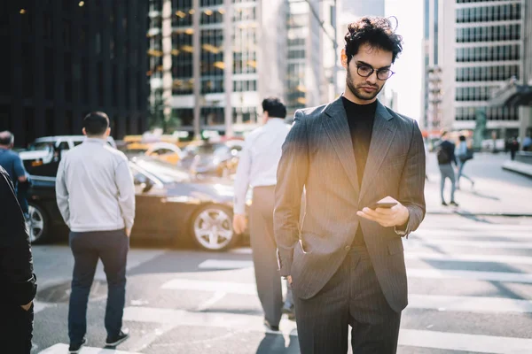 Pensive Handsome Man Trendy Elegant Suit Reading New Message Walking — Stock Photo, Image