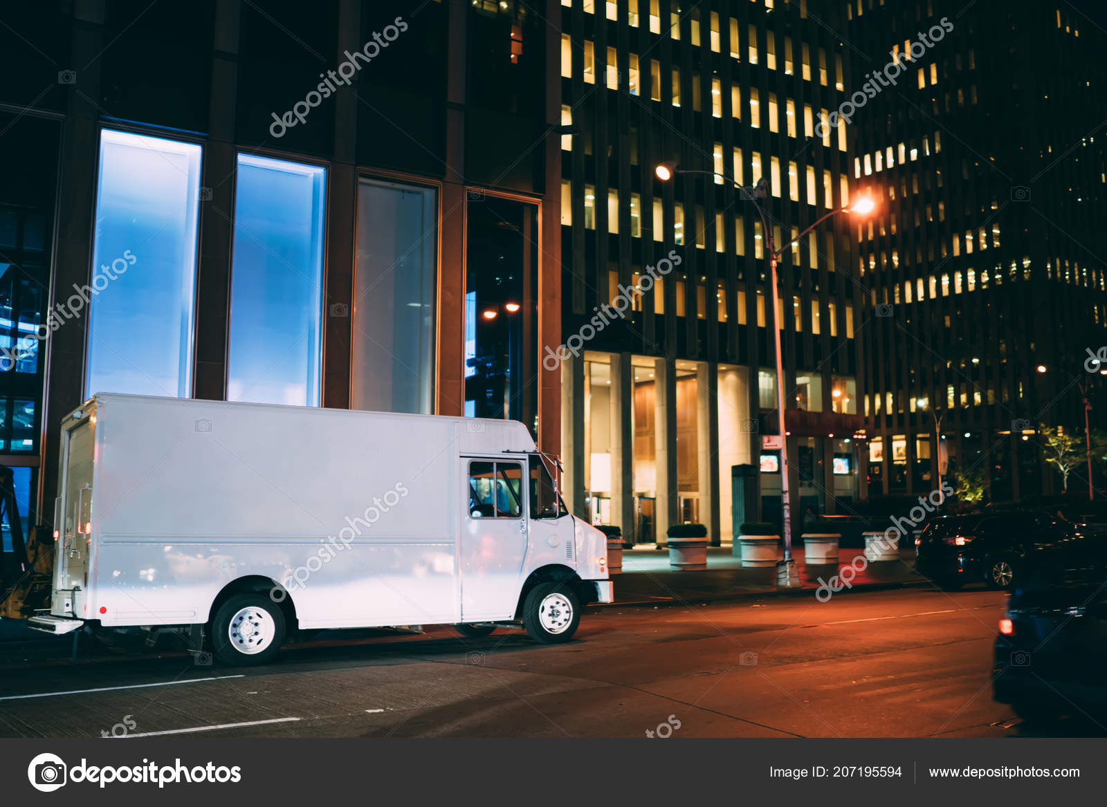Tall City Delivery >> Vehicle Cargo Used Relocation Order Parked Road Evening Tall City Delivery >> Vehicle Cargo Used Relocation Order Parked Road Evening