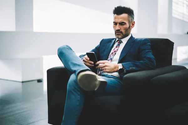 Confident Businessman Formal Wear Watching Video Online Website Smartphone Resting — Stock Photo, Image