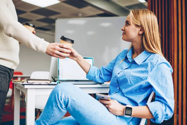 Cropped Image Male Colleagues Giving Coffee Cup Female Coworker Having — Stock Photo, Image