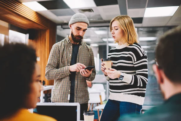 Two Hipster Students Discussing New Application Coffee Break Installing Smartphone — Stock Photo, Image