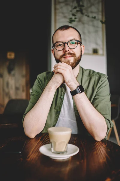 Portrait Casual Dressed Young Bearded Man Stylish Eyeglasses Vision Correction — Stock Photo, Image