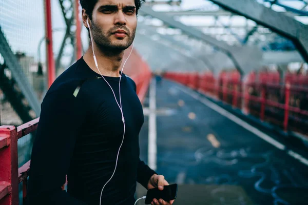 Serious Male Jogger Holding Smartphone Gadget Hand Looking Camera Start — Stock Photo, Image