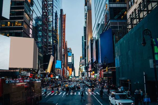 Mal Quadratische Ansicht Mit Leeren Plakatwänden Und Kopierfläche Für Werbung — Stockfoto