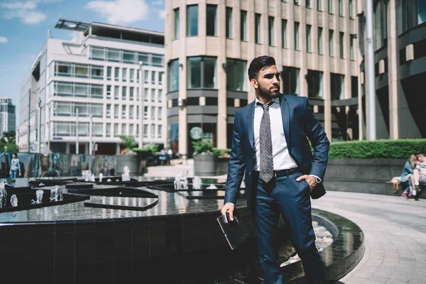 Successful Male Economist Dressed Formal Suit Walking Modern Fountain Thinking — Stock Photo, Image