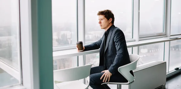 Confident Male Owner Formal Suit Looking Away Holding Coffee Cup — Stock Photo, Image