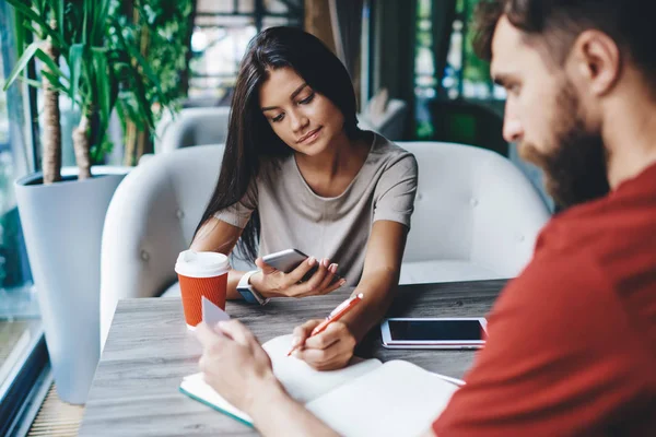 Cropped Image Male Female Colleagues Planning Cooperation Having Conversation Cafe – stockfoto