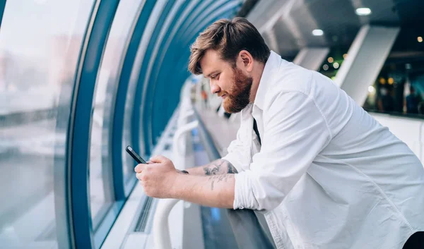 Bearded Man Watching Video Internet Space Cellphone While Connected Wireless – stockfoto