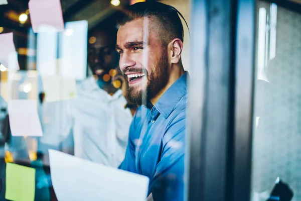 Cheerful Male Employee Laughing Feeling Excited Looking Stickers Notes Brainstorming — Stock Photo, Image