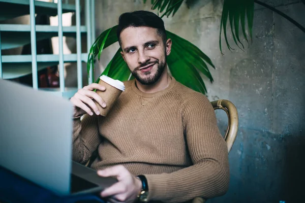 Casual Weared Male Cup Coffee Laptop Sitting Chair Modern Workplace — Stock Photo, Image