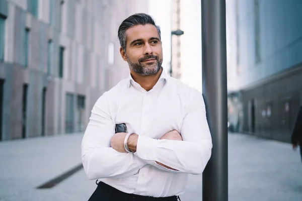 Caucasian Male Banker Crossed Hands Standing Urbanity Financial District Thoughtful — Stock Photo, Image