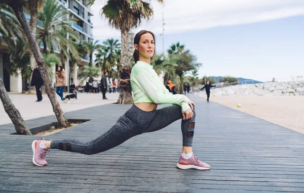 Side View Full Body Slim Middle Aged Female Athlete Sportswear — Stock Photo, Image