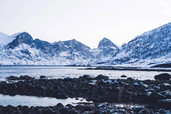 Scénický Výhled Vysoké Hory Sněhovými Vrcholy Ledem Severní Krajině Přírody — Stock fotografie
