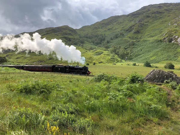 Harry Potter filmlerinin Jakobit treni. 