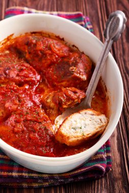 Ot philadelphia peynir domates soslu tavuk göğsü dolması