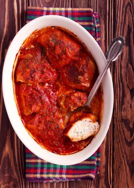 Ot philadelphia peynir domates soslu tavuk göğsü dolması