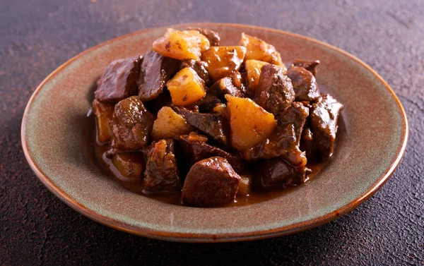 Liver Apple Stew Plate Selective Focus — Stock Photo, Image