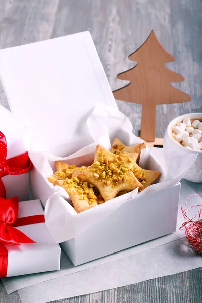 Crunchy Pistachio Christmas Star Biscuits Table — Stock Photo, Image