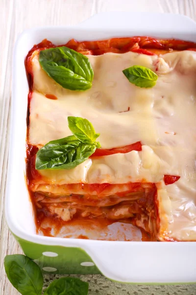 Vegetáriánus Lasagna Cukkini Padlizsán Paradicsom Mártással Sajttal — Stock Fotó