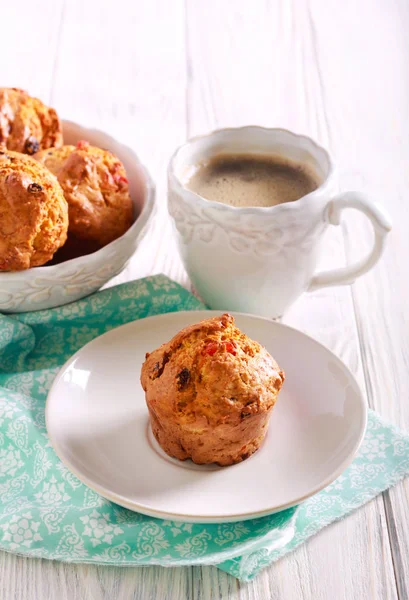Muffins Van Vruchten Noten Geserveerd Met Koffie — Stockfoto