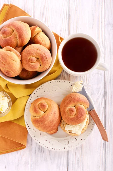 Freshly Baked Whole Meal Buns Butter — Stock Photo, Image