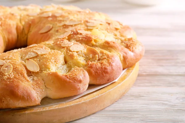 Pane dolce con ripieno di frutta — Foto Stock