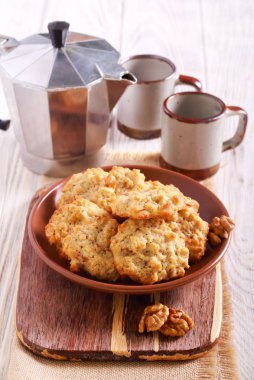 Ceviz ve yulaf kurabiye 