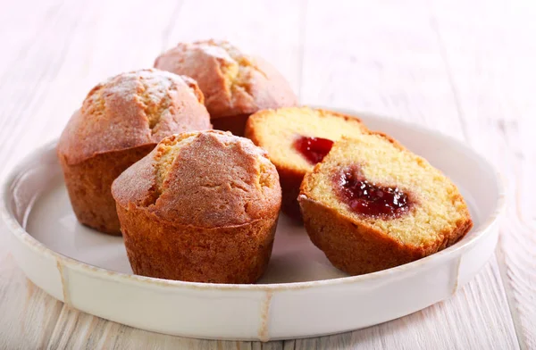 Reçel dolgulu çörek muffins — Stok fotoğraf