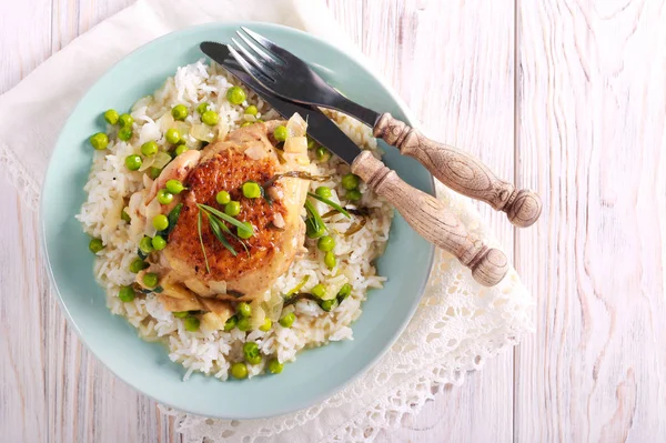 Chicken and peas stew with rice — Stock Photo, Image