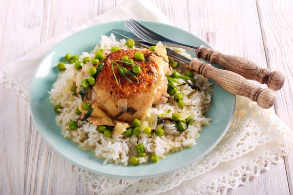 Chicken and peas stew with rice — Stock Photo, Image