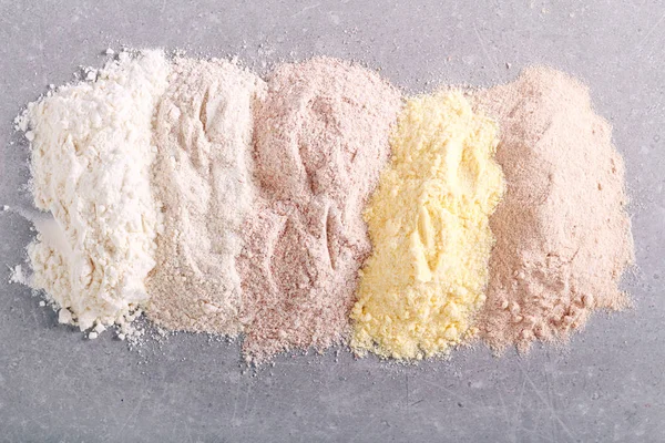 Different types of flour — Stock Photo, Image