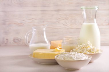 Çeşitli süt ürünleri
