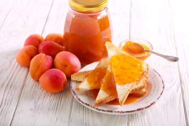 Taze ev yapımı tost