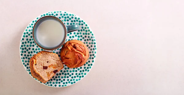 Uva passa di crusca e muffin di scorza candida — Foto Stock