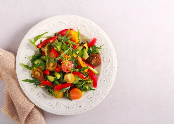 Ensalada de verduras frescas de verano —  Fotos de Stock