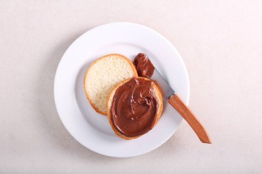 Fındık ve çikolata yayılımı 