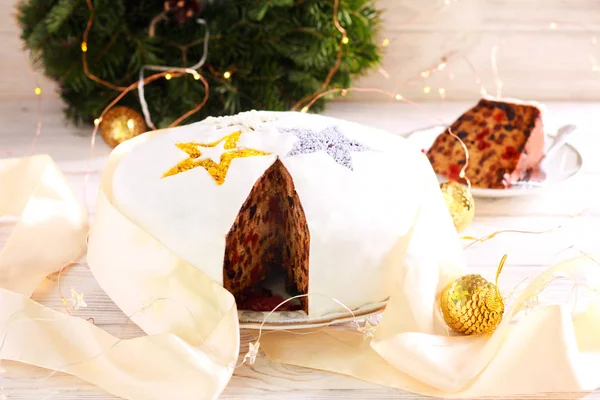Christmas fruit cake, served — Stock Photo, Image