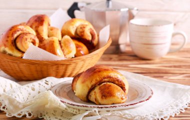 Baharatlı tatlı rulo 