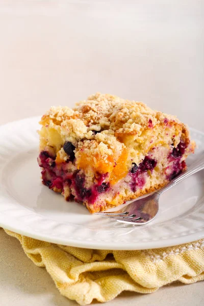 Fruit Berry Cake Crumble Topping Called Buckle Served — Stock Photo, Image