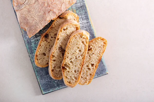 Freshly Baked Wholewheat Bread Sliced Board — Stock Photo, Image