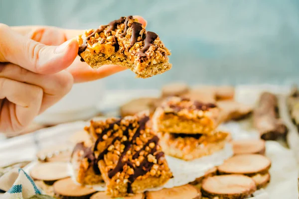 Organic Muesli and Dried fruit bars. Healthy breakfast and snack — Stock Photo, Image