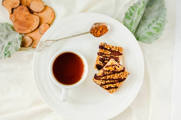 Granola Bars cake, Healthy Homemade Snack, Superfood Bars with C — Stock Photo, Image