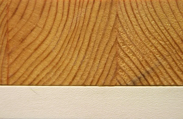 Um feixe de madeira no corte — Fotografia de Stock