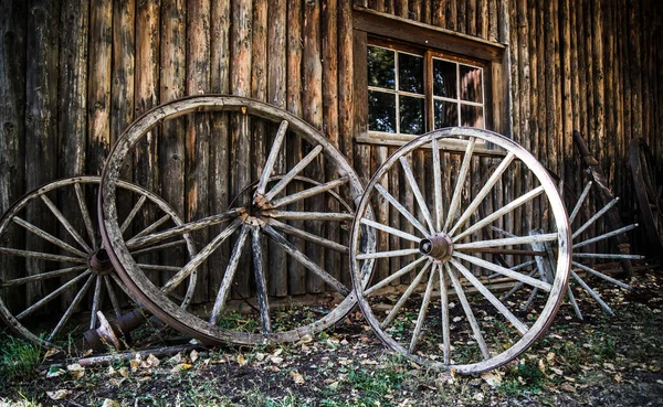 Stare Drewniane Koło Wagonu — Zdjęcie stockowe