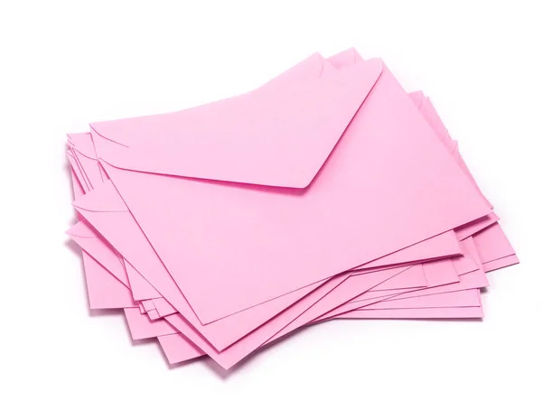 Close Empilhamento Envelopes Rosa Papel Carta Correio Sobre Fundo Branco — Fotografia de Stock
