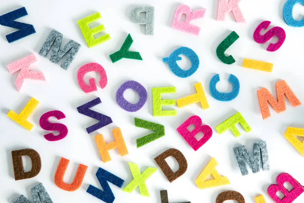 Alfabetu Angielskiego Kolorowy Białym Tle Koncepcja Nauczania Języka Angielskiego — Zdjęcie stockowe